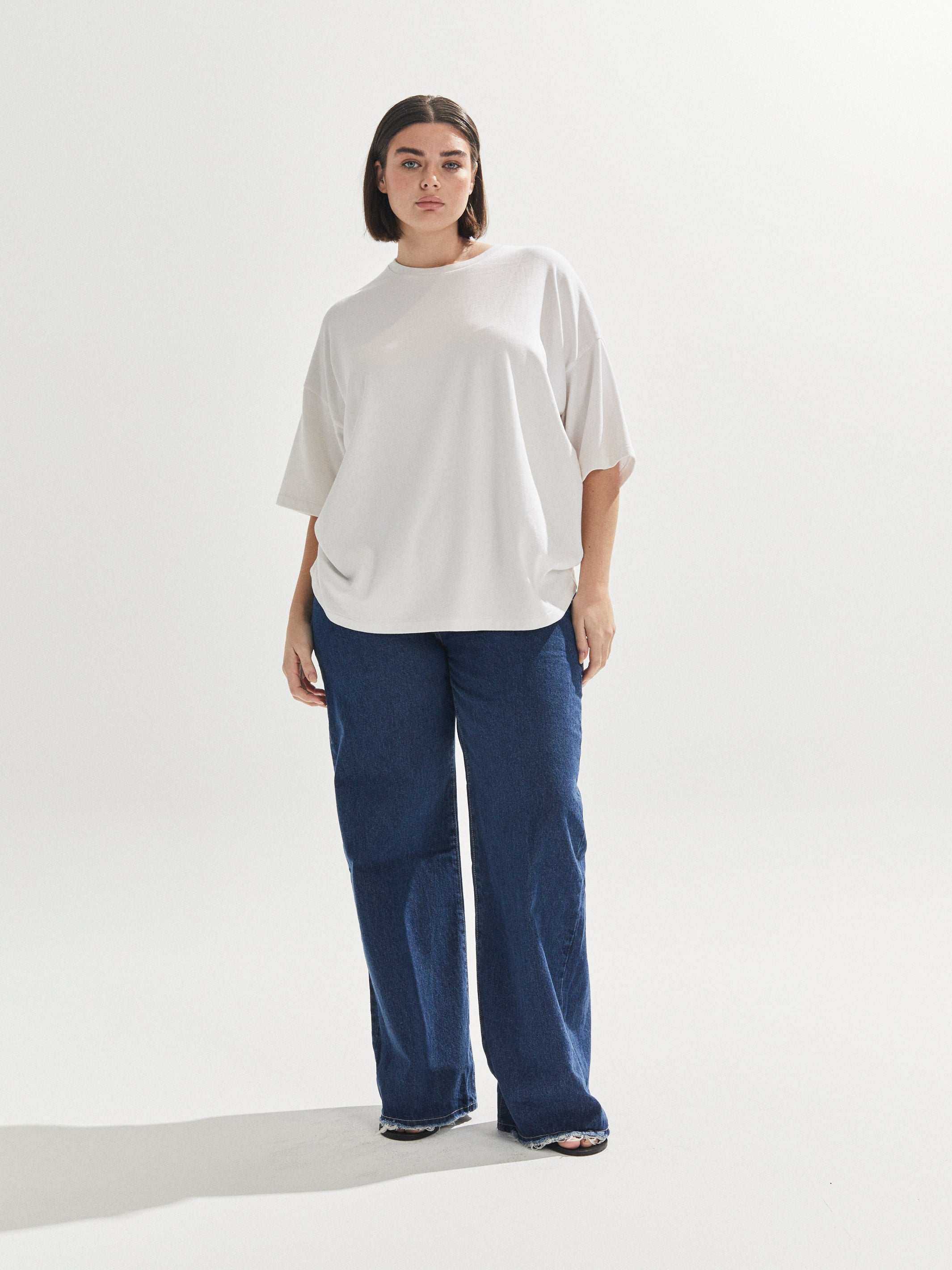 Lawson Oversized Tee White – One Mile The Label