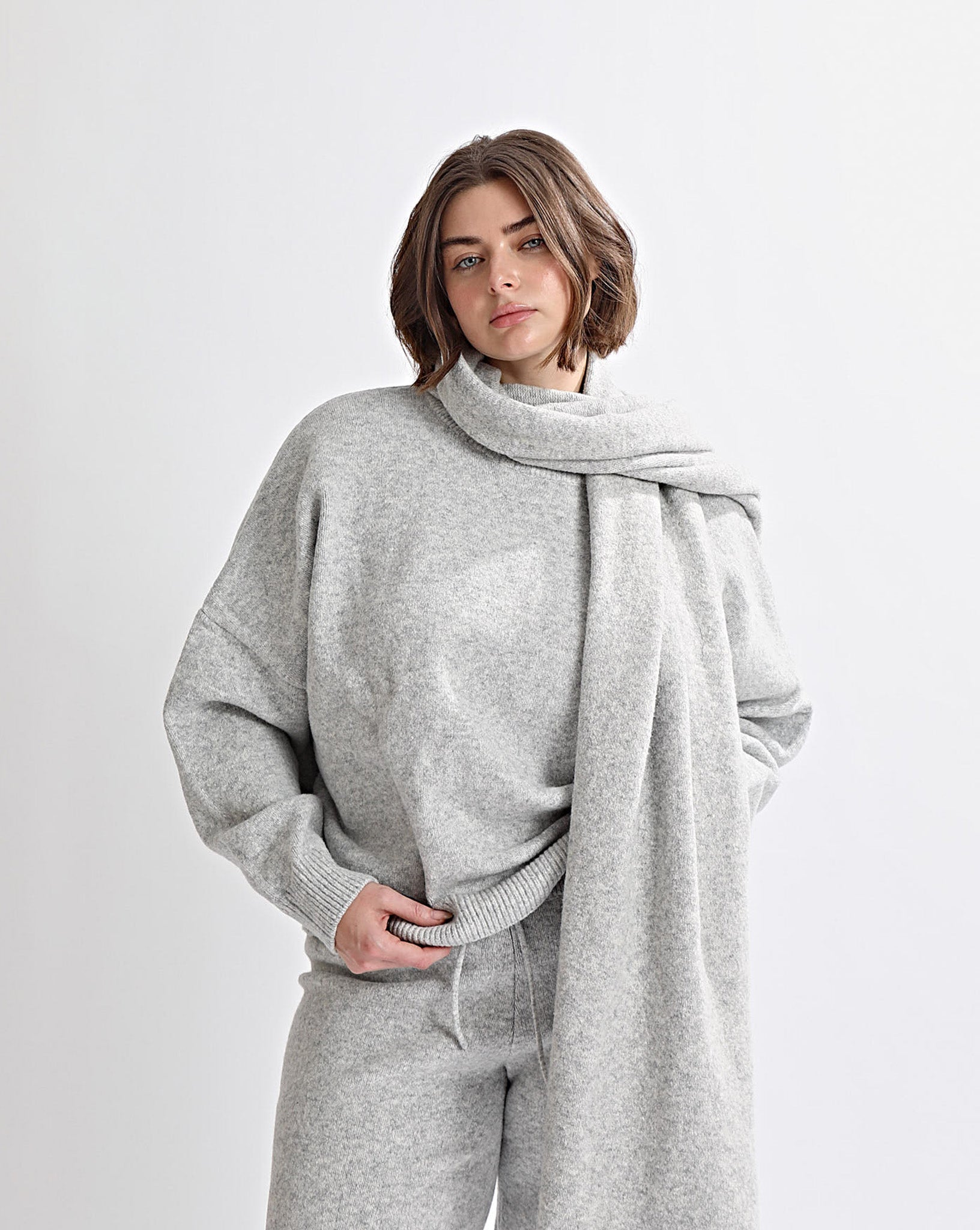 Leo Knit Scarf Grey Marl