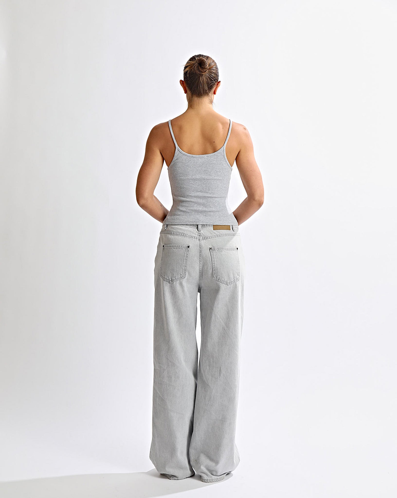 Noah Jeans Grey Cropped