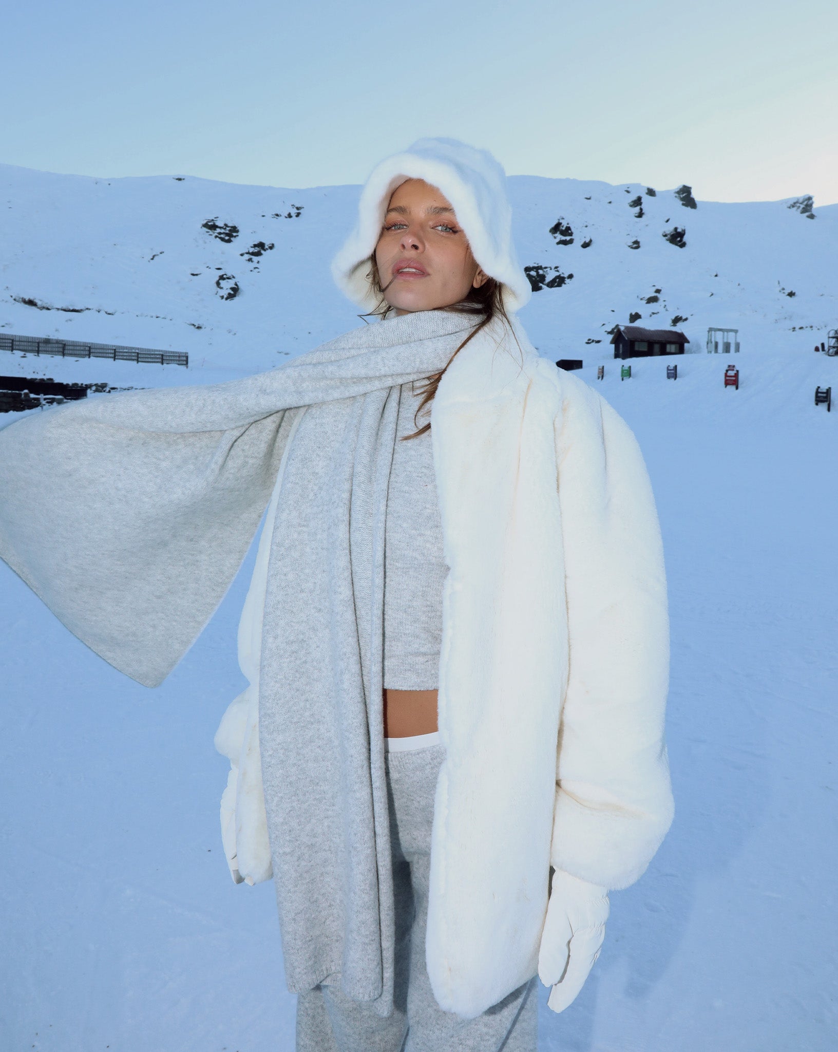 Leo Knit Scarf Grey Marl