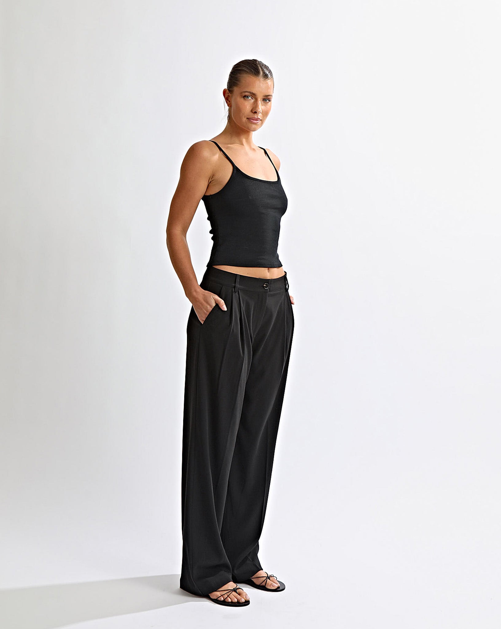 Naomi Trousers Black Cropped