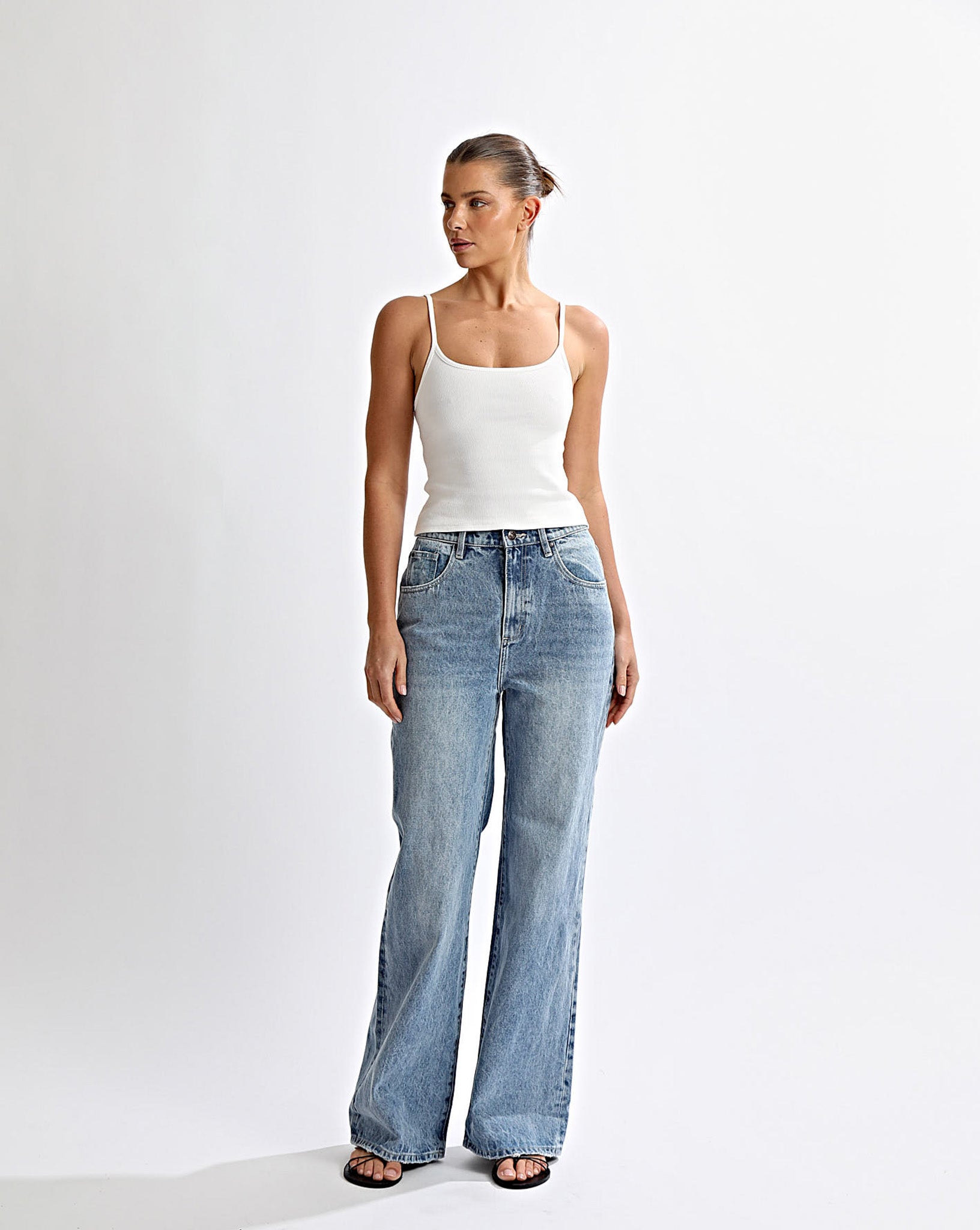 Harley High Rise Jeans Mid Blue Cropped