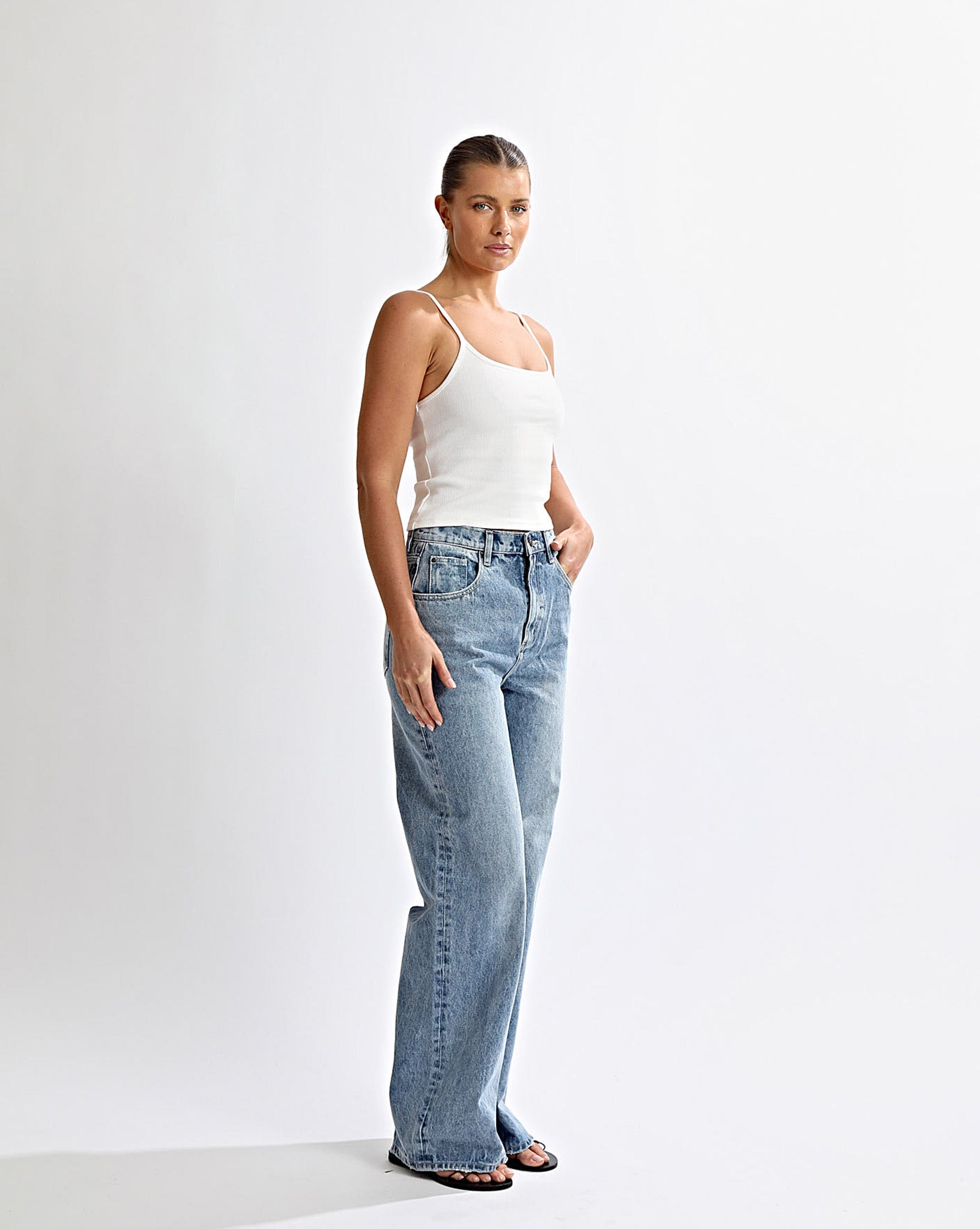 Harley High Rise Jeans Mid Blue