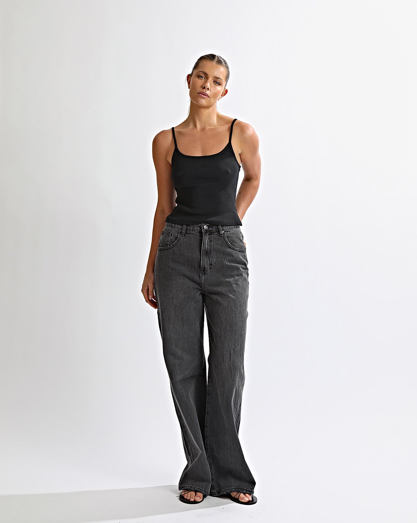 Harley High Rise Jeans Black Cropped