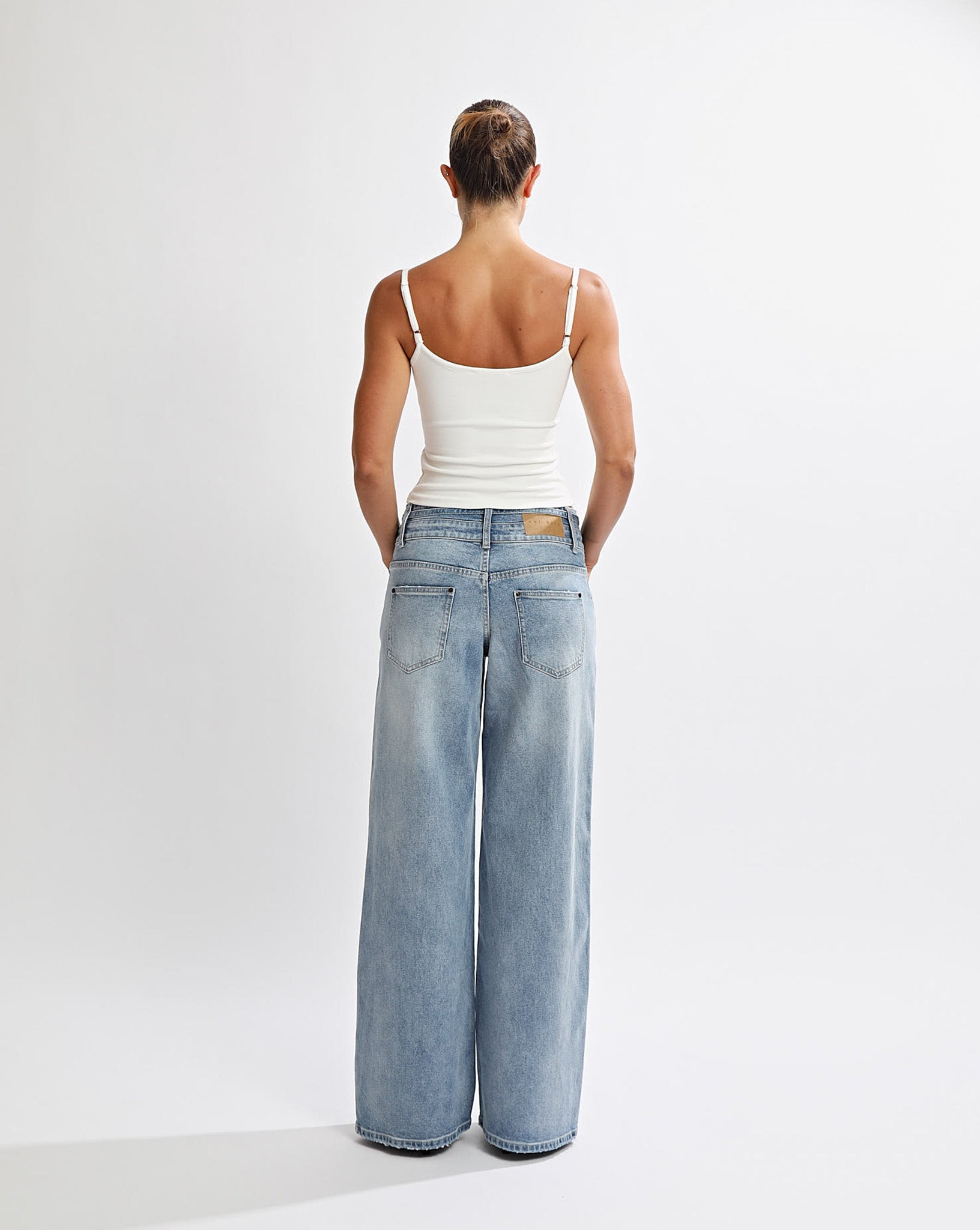 Hansen Baggy Jeans Mid Blue Cropped