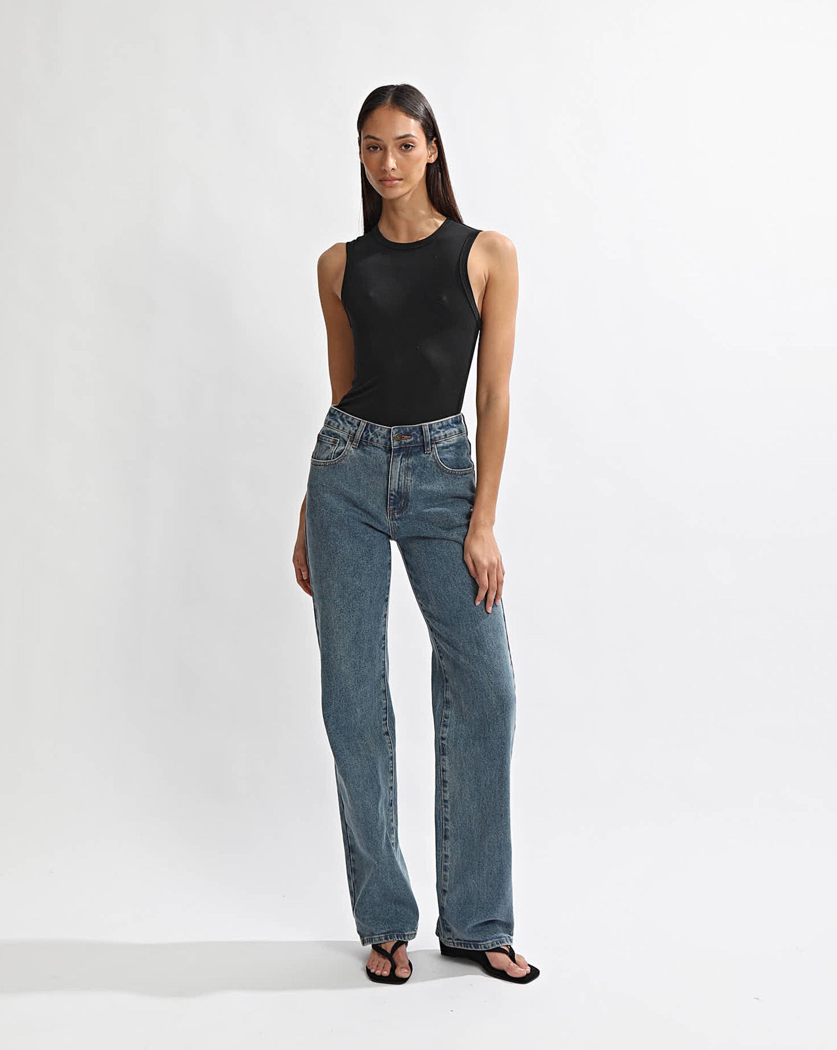 Kai Sleeveless Tee Black