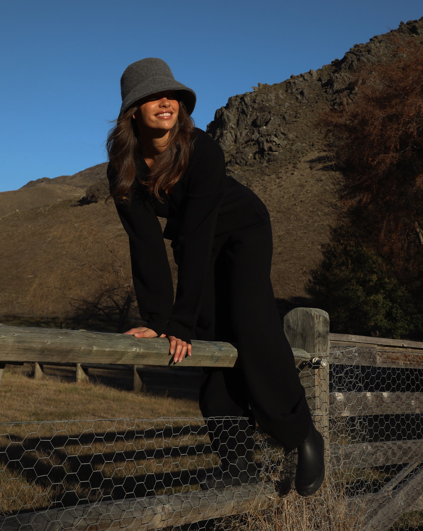 Dion Knit Pants Black Cropped