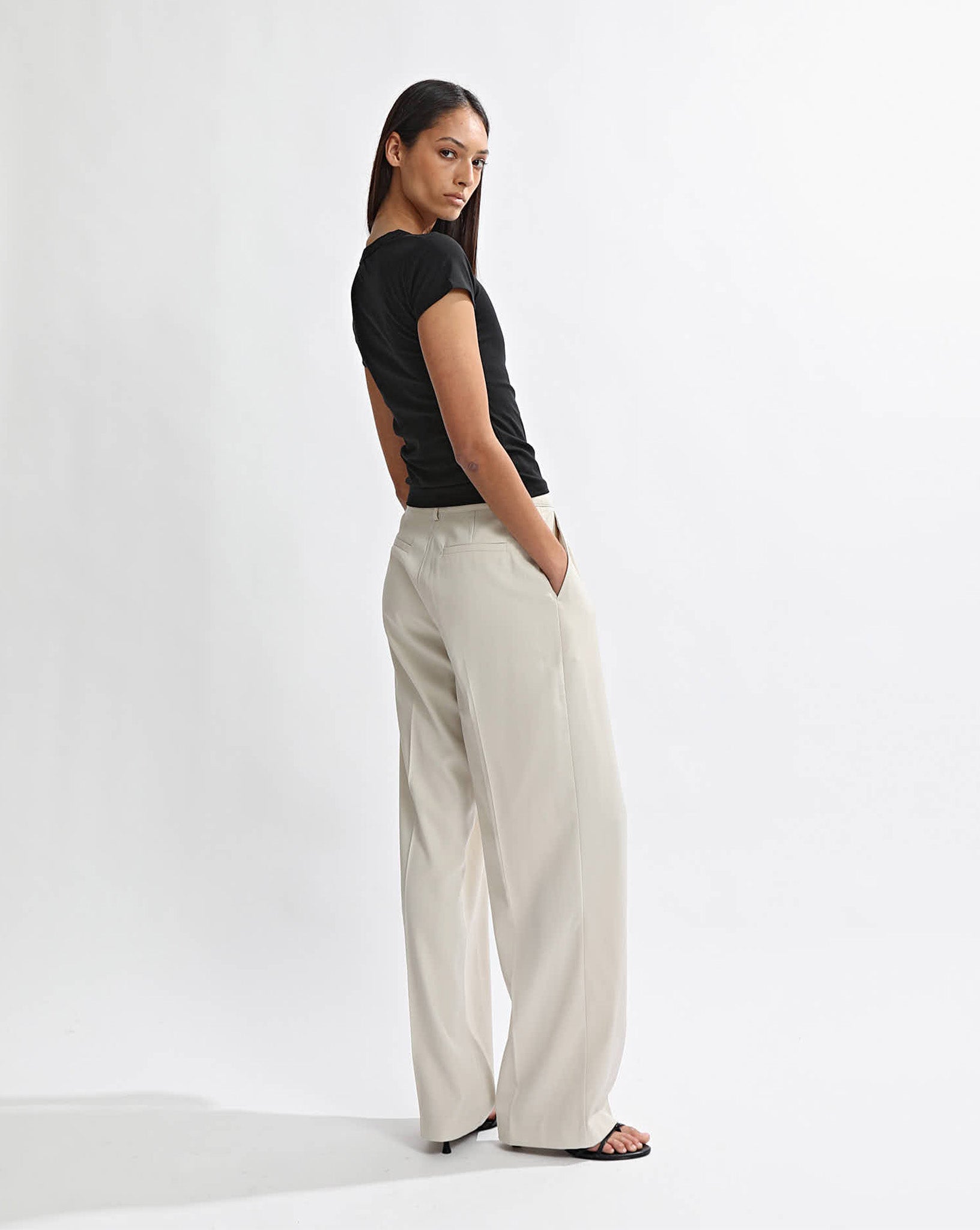 Naomi Trousers Almond