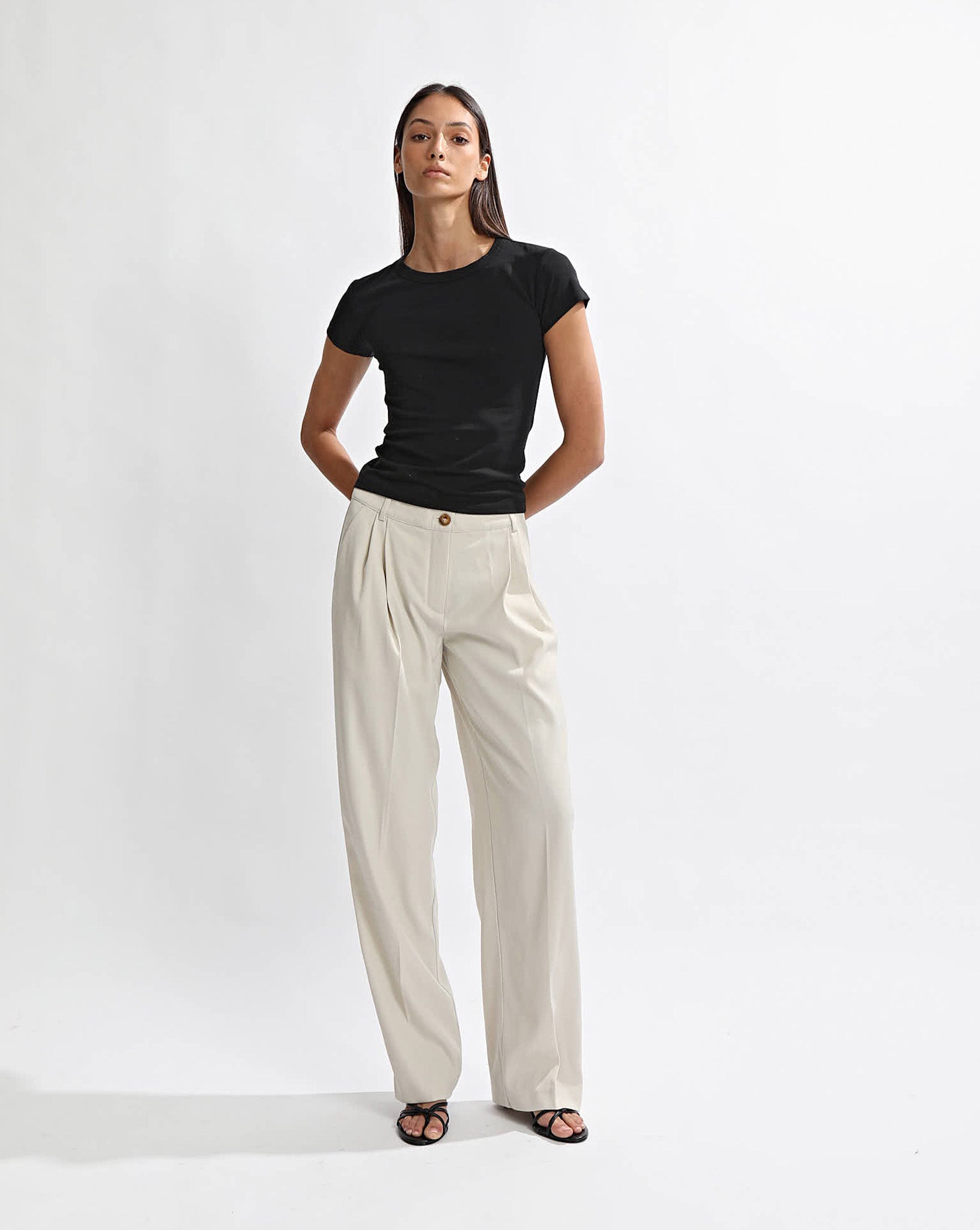 Naomi Trousers Almond