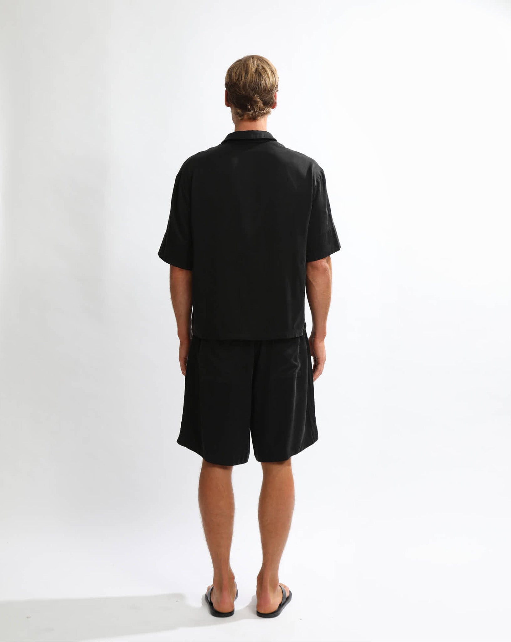 Cae Shirt Black