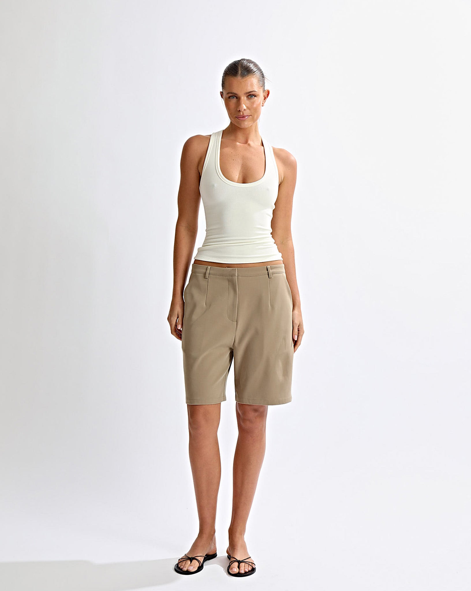 Jacquie Mid Length Shorts Taupe