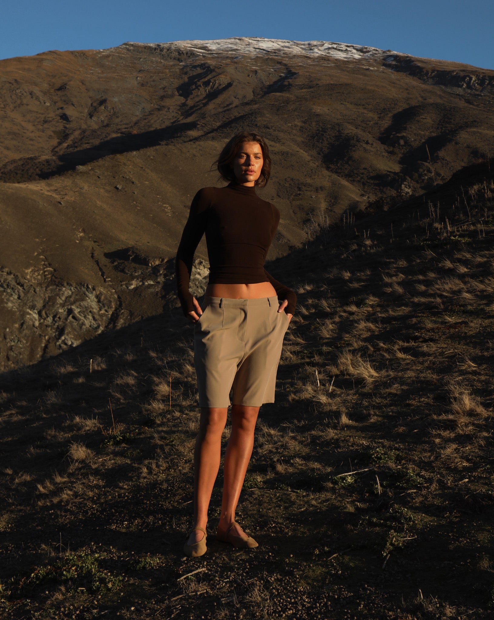 Jacquie Mid Length Shorts Taupe