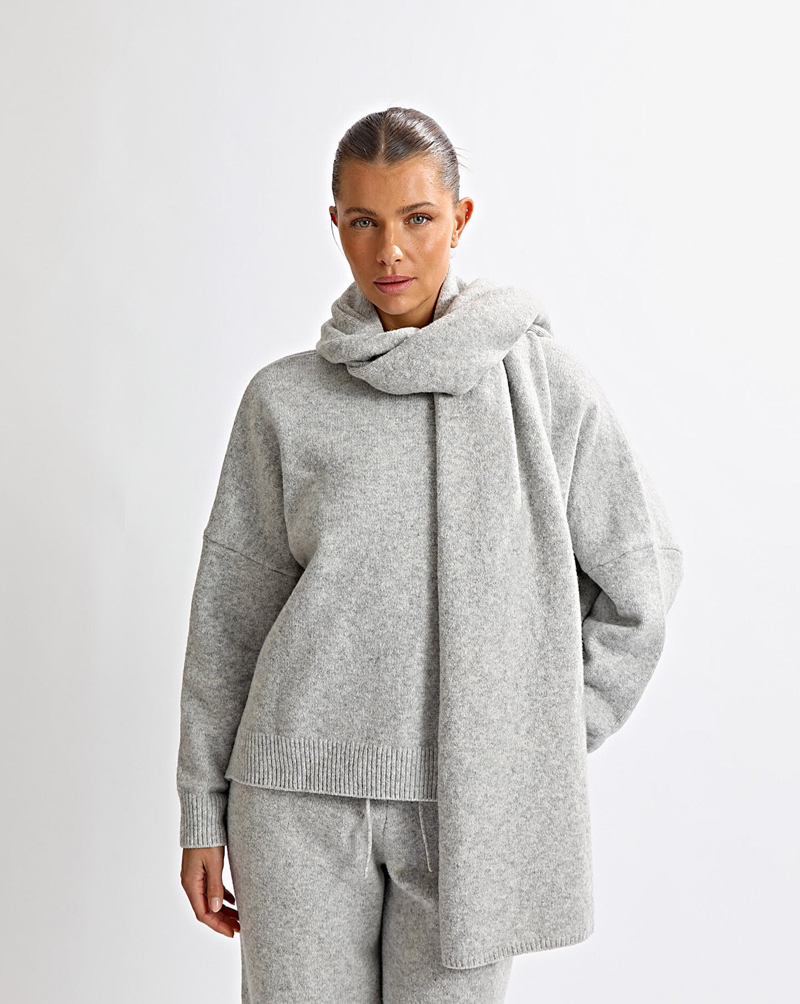 Leo Knit Scarf Grey Marl