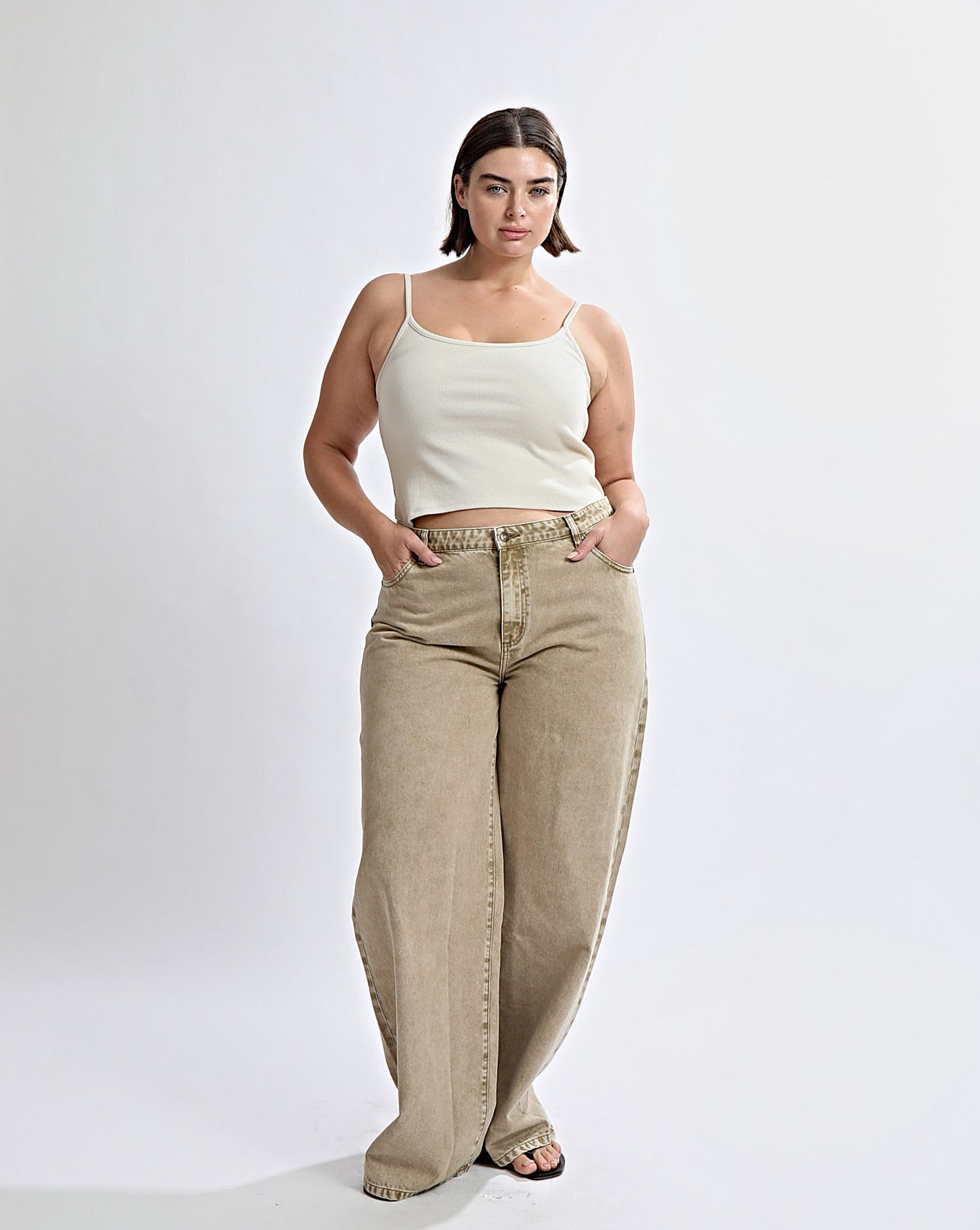 Noah Jeans Beige Cropped
