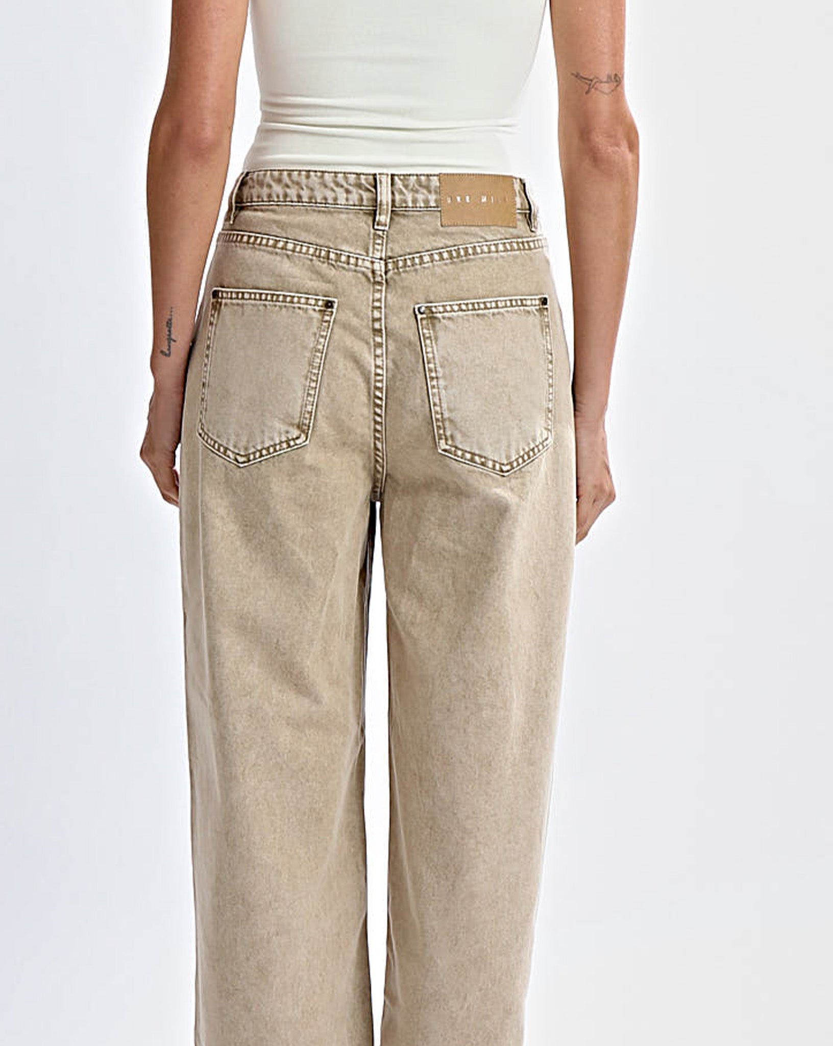 Noah Jeans Beige Cropped