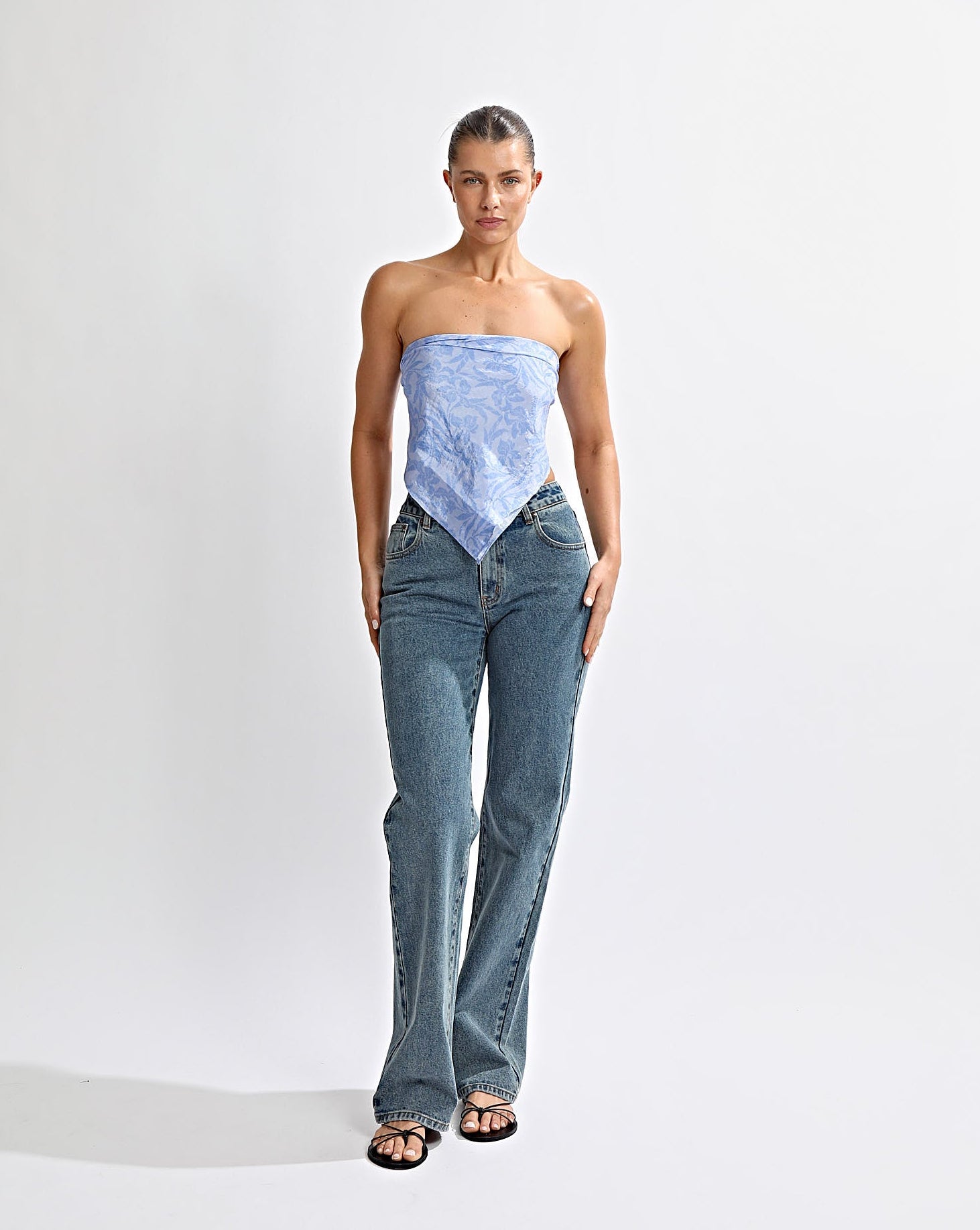 Adriana Scarf Azzure Sol