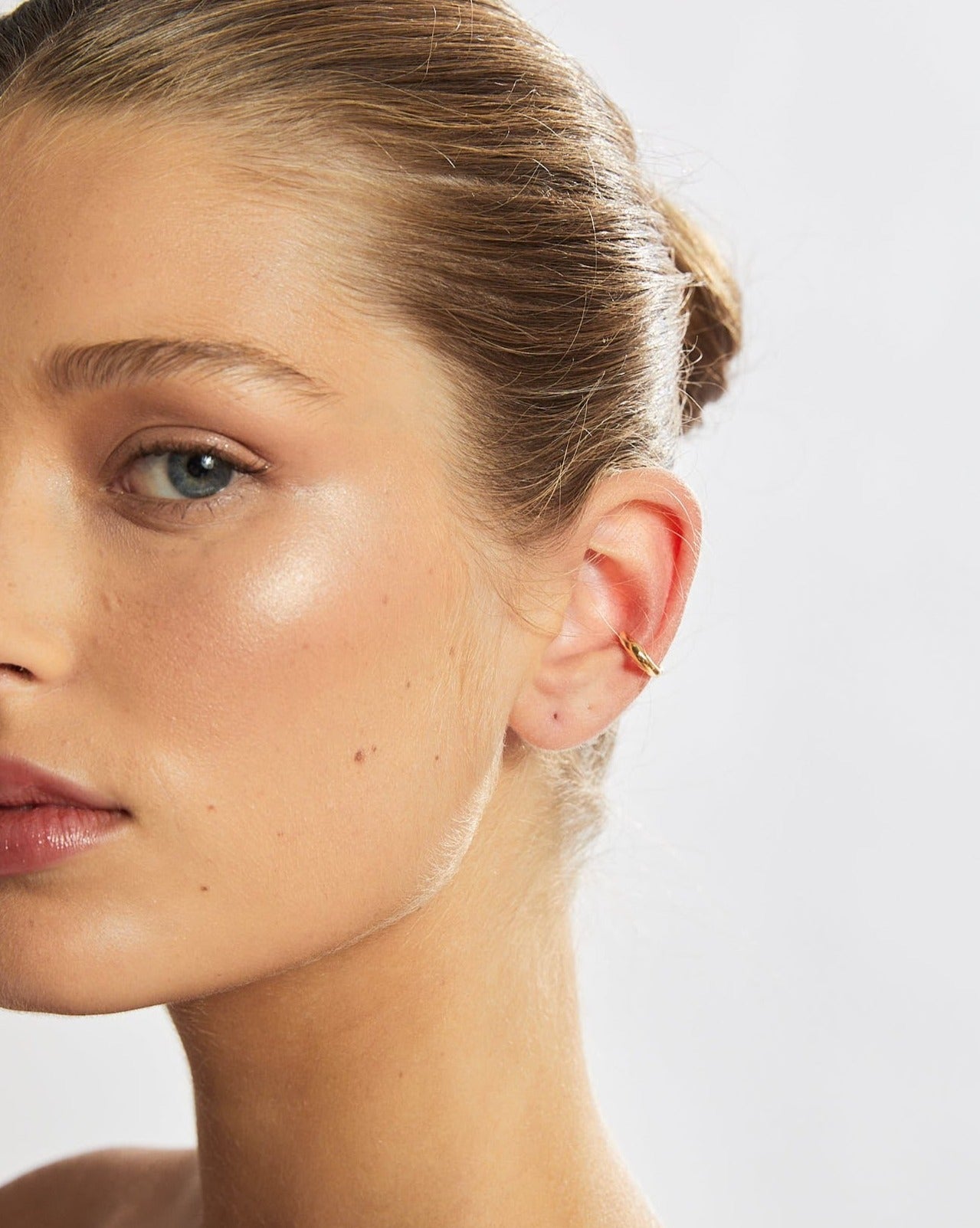 Zara Ear Cuff Gold One Mile The Label